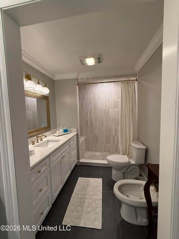 42 Cambridge Avenue, Gulfport, MS 39507