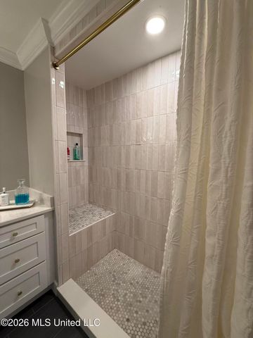 42 Cambridge Avenue, Gulfport, MS 39507