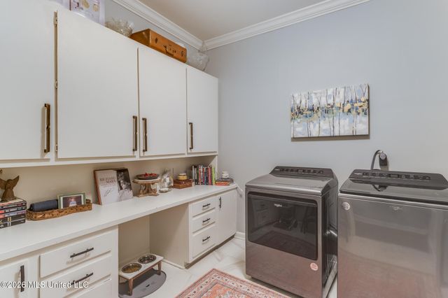 42 Cambridge Avenue, Gulfport, MS 39507