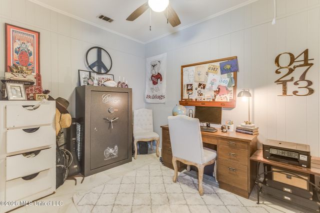 42 Cambridge Avenue, Gulfport, MS 39507