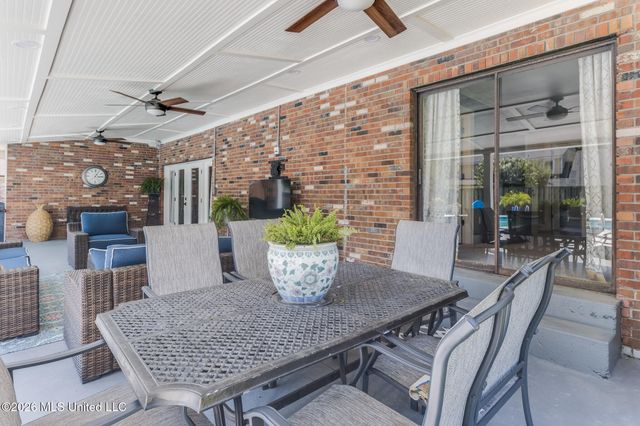 42 Cambridge Avenue, Gulfport, MS 39507