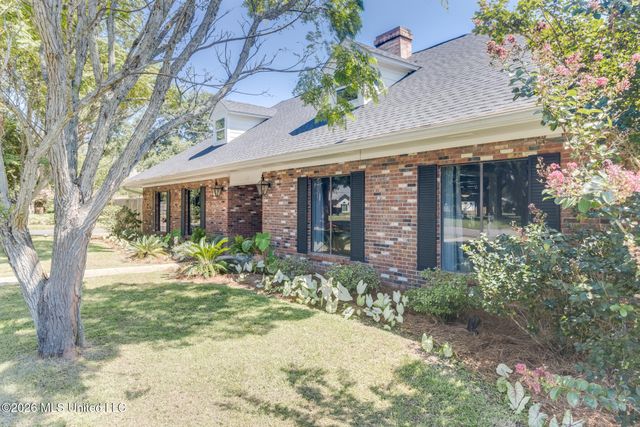 42 Cambridge Avenue, Gulfport, MS 39507