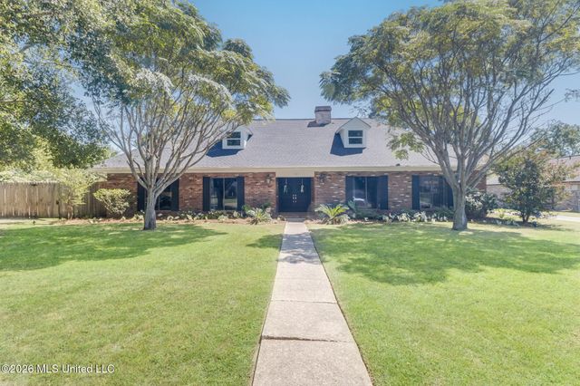 42 Cambridge Avenue, Gulfport, MS 39507