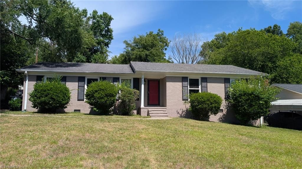 2507 Dumfries Road, Greensboro, NC 27407