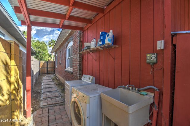 2310 N DAYTON Street, Phoenix, AZ 85006