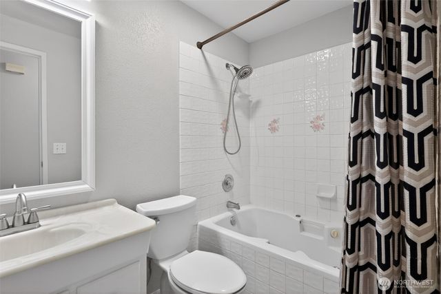 9625 11th Place NE, Lake Stevens, WA 98258