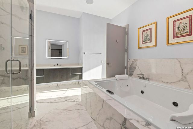 123 Lexington Ave Apt 1803, San Antonio, TX 78205