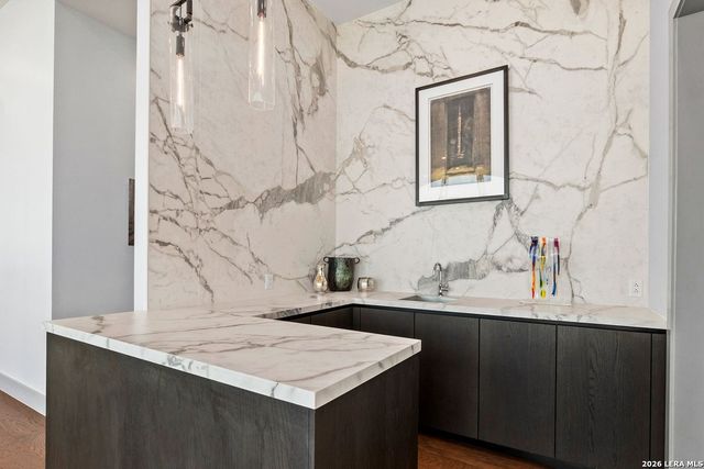 123 Lexington Ave Apt 1803, San Antonio, TX 78205