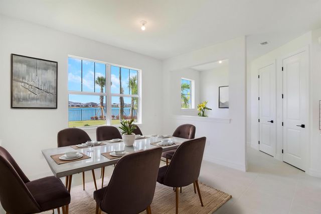 10362 Northbrook Circle, Palm Beach Gardens, FL 33412