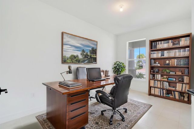 10362 Northbrook Circle, Palm Beach Gardens, FL 33412