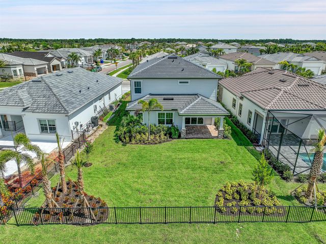 10362 Northbrook Circle, Palm Beach Gardens, FL 33412