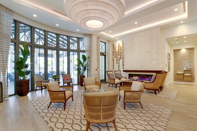 10362 Northbrook Circle, Palm Beach Gardens, FL 33412