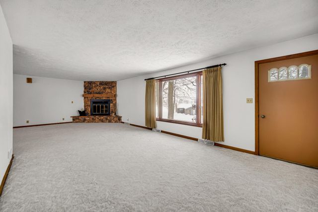 54 Dogwood Drive, La Porte, IN 46350