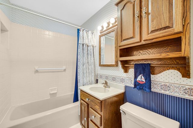 54 Dogwood Drive, La Porte, IN 46350