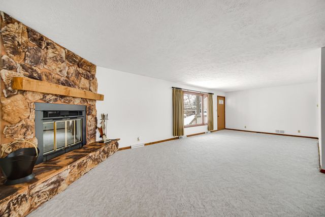 54 Dogwood Drive, La Porte, IN 46350