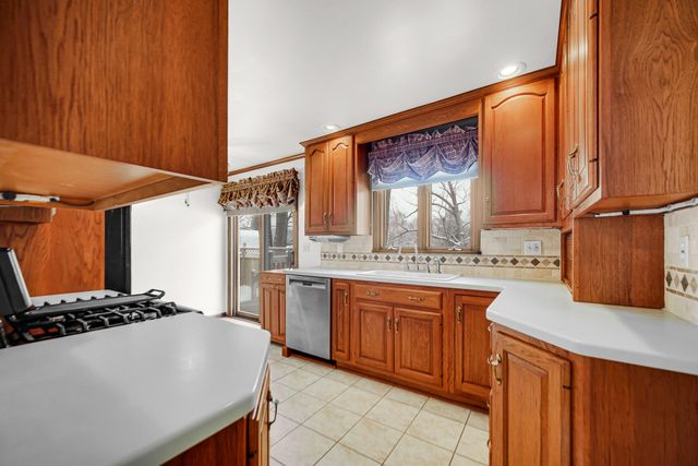 54 Dogwood Drive, La Porte, IN 46350