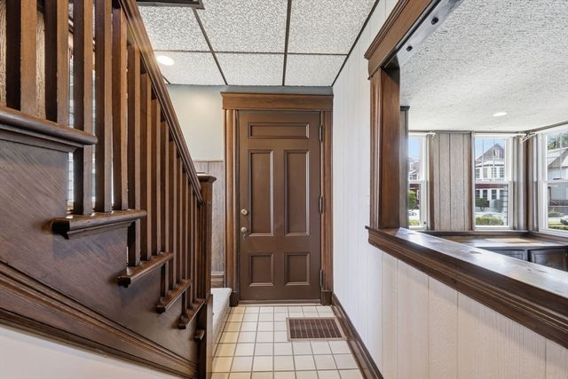 585 Armory St, Springfield, MA 01104