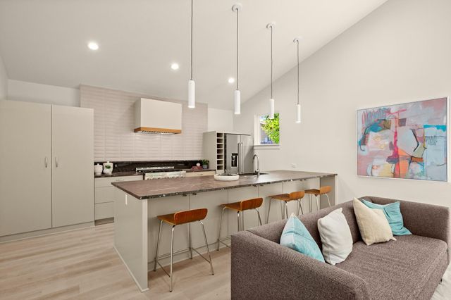 3003 Ray Wood DR 2, Austin, TX 78704