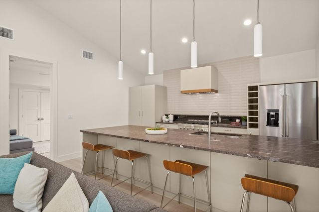 3003 Ray Wood DR 2, Austin, TX 78704