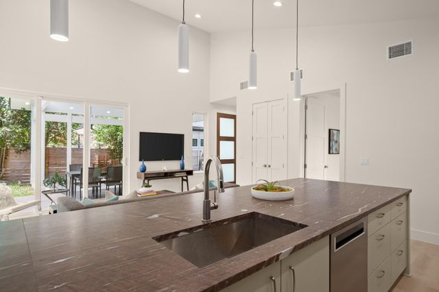 3003 Ray Wood DR 2, Austin, TX 78704