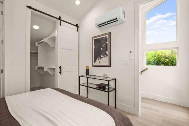 3003 Ray Wood DR 2, Austin, TX 78704