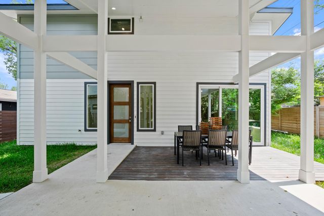 3003 Ray Wood DR 2, Austin, TX 78704