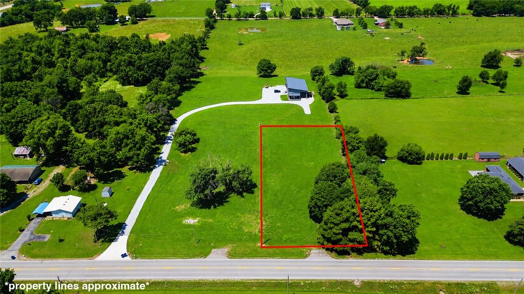 13215 AR 279 Highway, Gravette, AR 72739