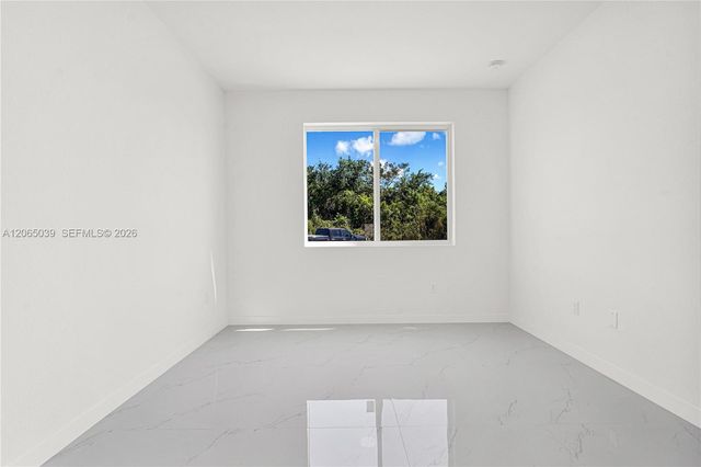 22555 SW 125th Ave, Miami, FL 33170