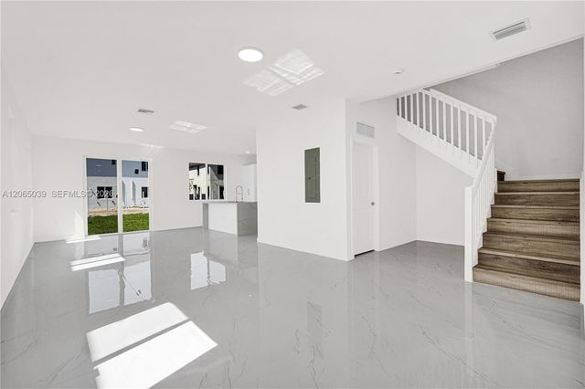22555 SW 125th Ave, Miami, FL 33170