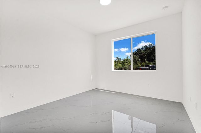 22555 SW 125th Ave, Miami, FL 33170