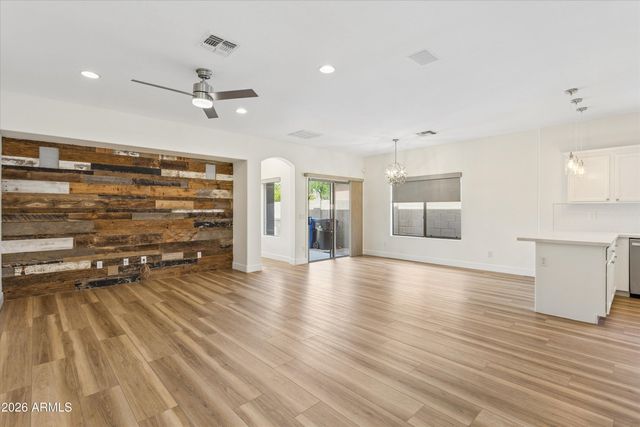 4618 W FORTUNE Drive, Anthem, AZ 85086
