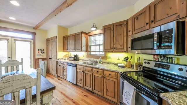 328 Cedar Valley Drive, Wedowee, AL 36278