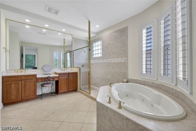 2830 Tiburon BLVD E 103, Naples, FL 34109