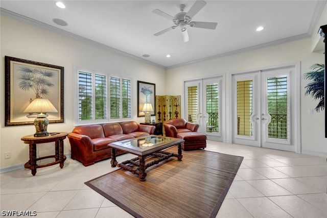 2830 Tiburon BLVD E 103, Naples, FL 34109