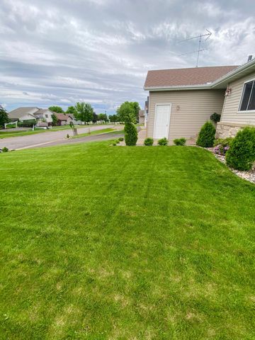 1271 Stone Ridge Road, Sauk Rapids, MN 56379