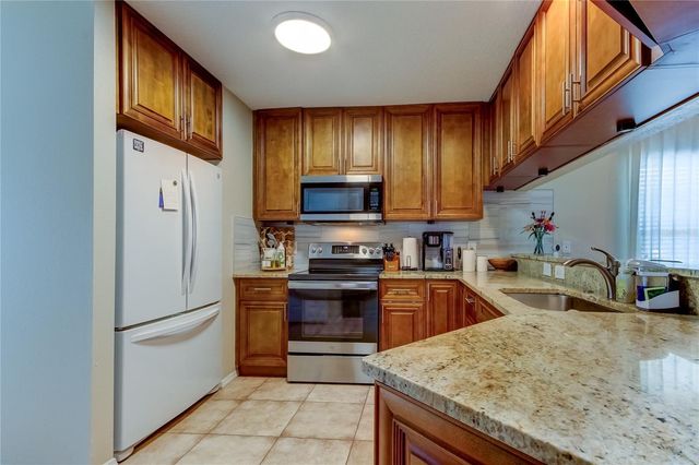 7214 S DESOTO STREET, Tampa, FL 33616