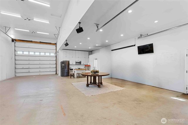 24215 75th Avenue SE, Woodinville, WA 98072