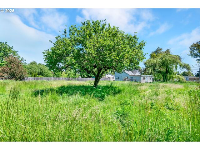 2134 MINNESOTA St, Eugene, OR 97402