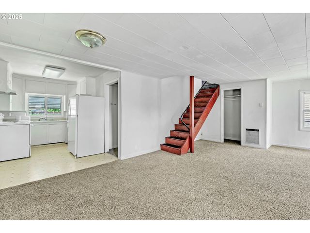 2134 MINNESOTA St, Eugene, OR 97402