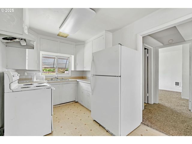 2134 MINNESOTA St, Eugene, OR 97402