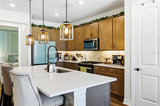 10246 PARK ESTATES AVENUE, Orlando, FL 32836