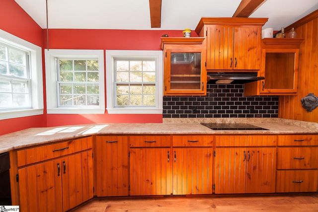 370 Sunset Road, Landrum, SC 29356