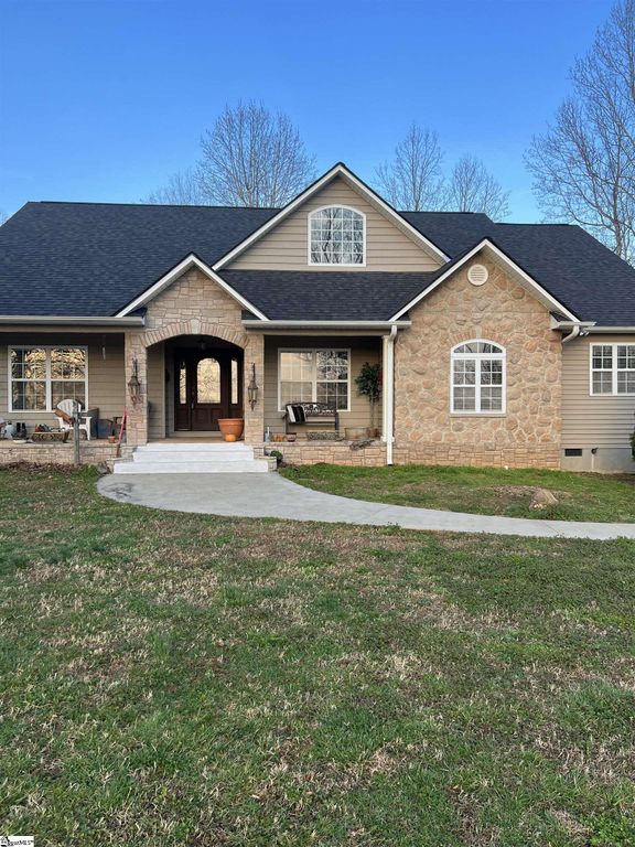 370 Sunset Road, Landrum, SC 29356