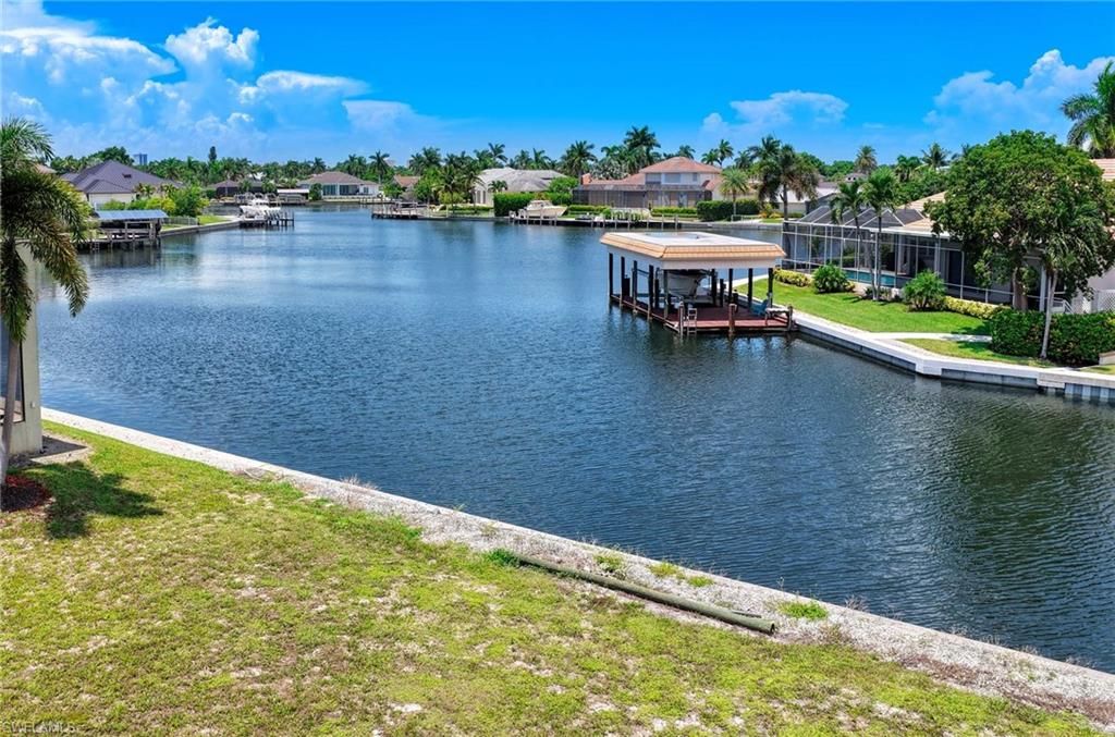 1674 Briarwood CT, MARCO ISLAND, FL 34145 — exterior