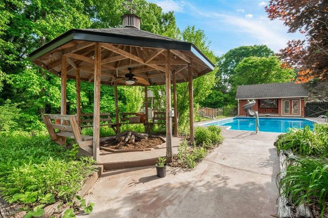 295 BUC Road, Williamsburg, KY 40769
