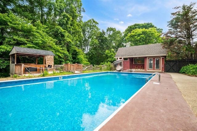 295 BUC Road, Williamsburg, KY 40769