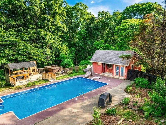 295 BUC Road, Williamsburg, KY 40769