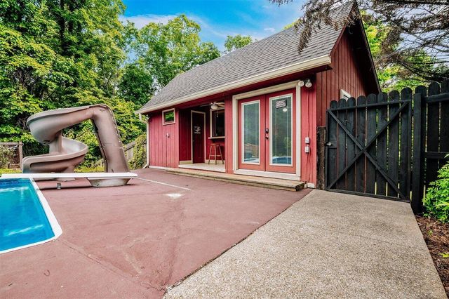 295 BUC Road, Williamsburg, KY 40769