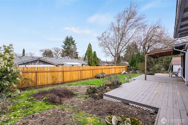1228 NW Westridge Street, Vancouver, WA 98665