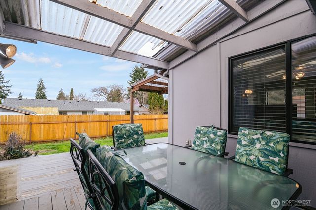 1228 NW Westridge Street, Vancouver, WA 98665